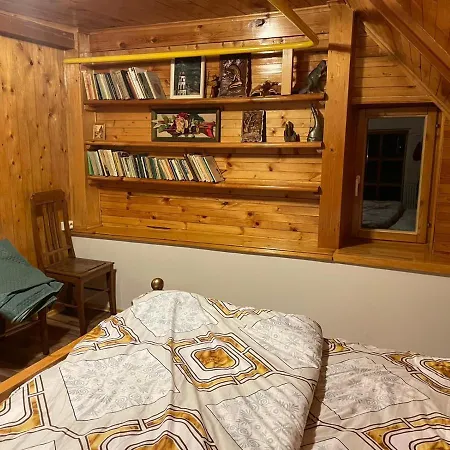 アパート Cozy, Quiet In A Privat House+parking *