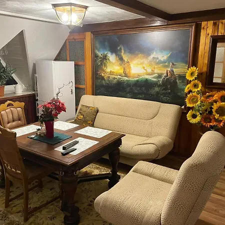 アパート Cozy, Quiet In A Privat House+parking *