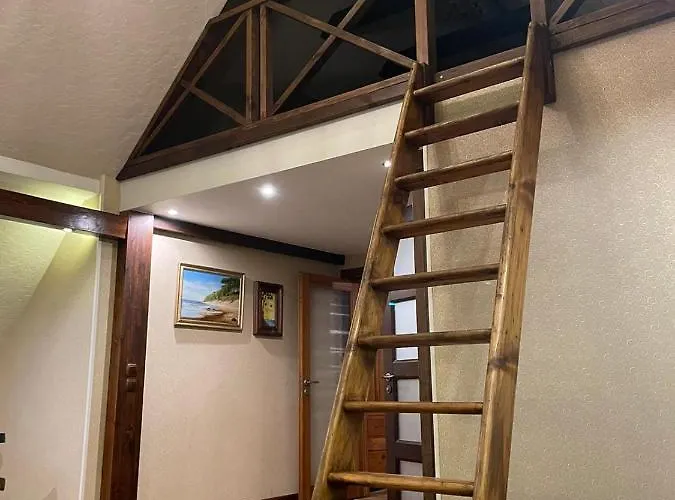 Διαμέρισμα Cozy, Quiet In A Privat House+parking *