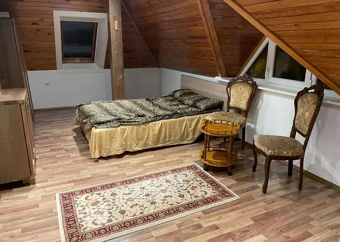 Cozy, Quiet In A Privat House+parking *